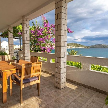 Apartmani Bilonic Rogoznica Рогозница Экстерьер фото